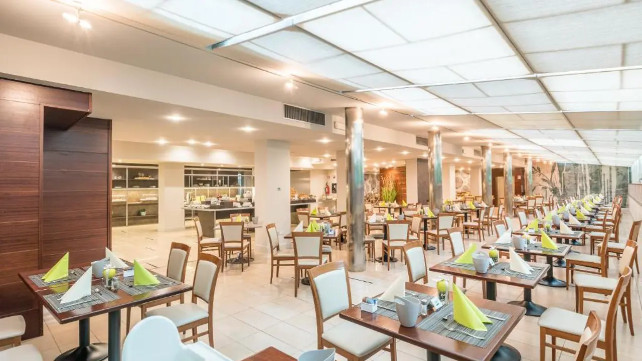 Bike Hotel Caravel, Torbole, Dining
