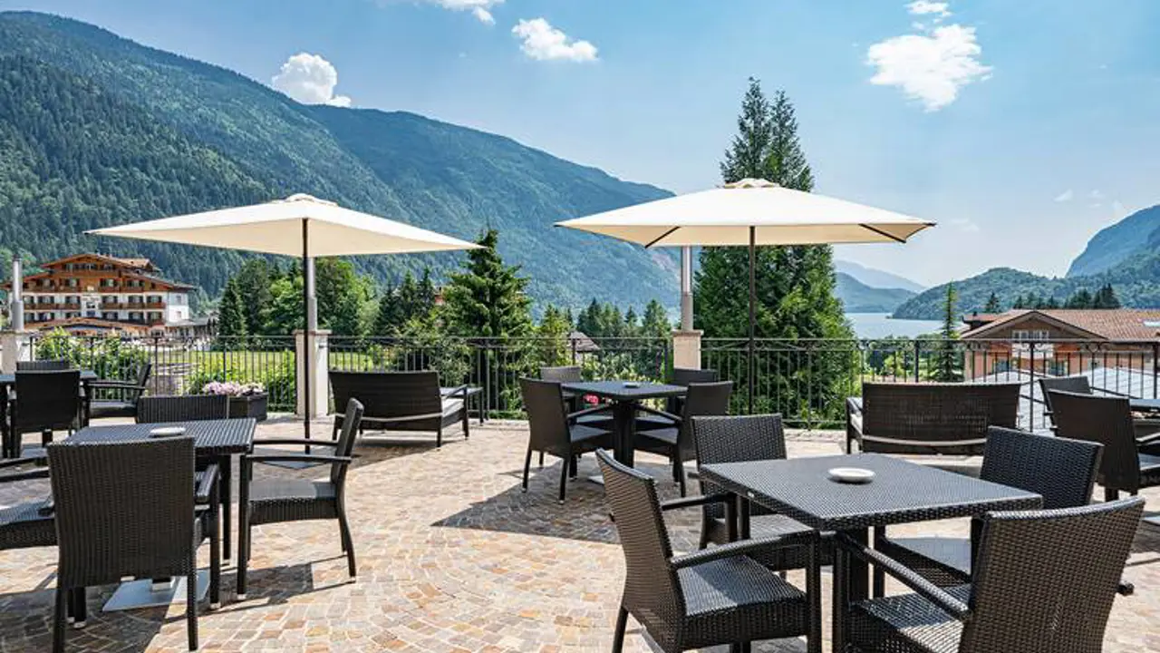 Alpenresort Belvedere, Molveno, Terrace