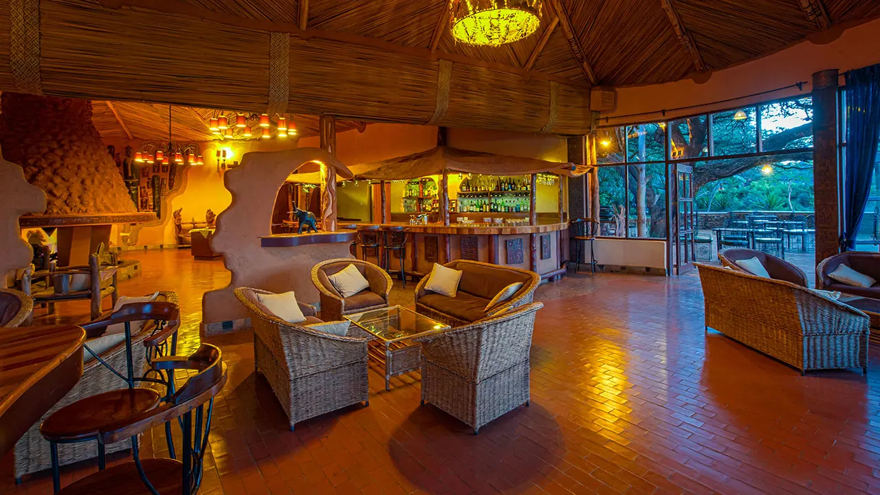 Amboseli Sopa Lodge, Amboseli National Park, bar lounge