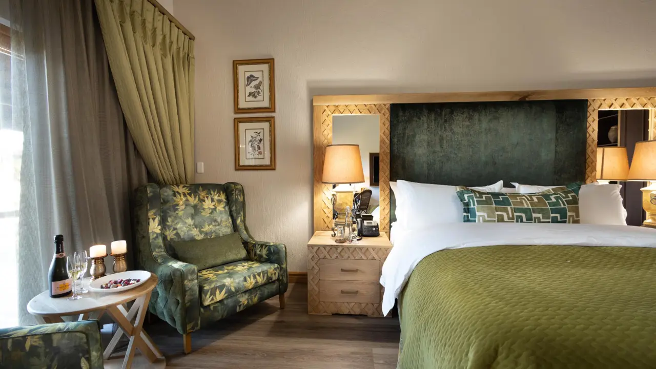 Kingfisher Villa Suites, Mabula Game Reserve, Mangrove Suite