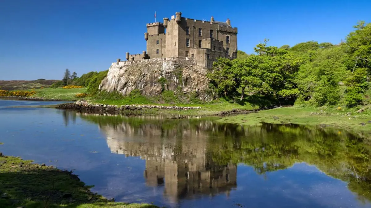 Nmh_Dunvegan Castle, Isle of Skye, Scotland