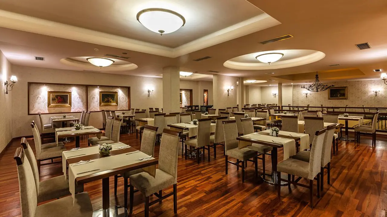 Grand Yavuz Hotel, Istanbul, dining