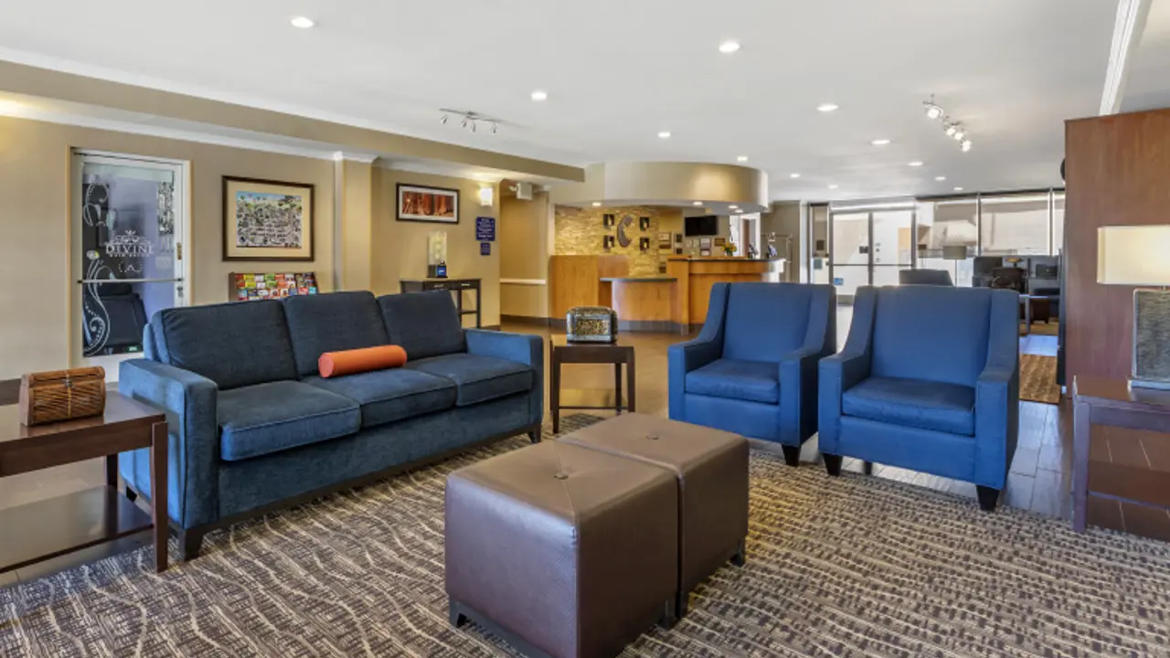 Comfort Suites Visalia Conference Centre, Visalia, lobby