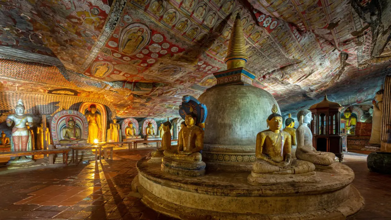 Dambulla Cave Temple, Dambulla