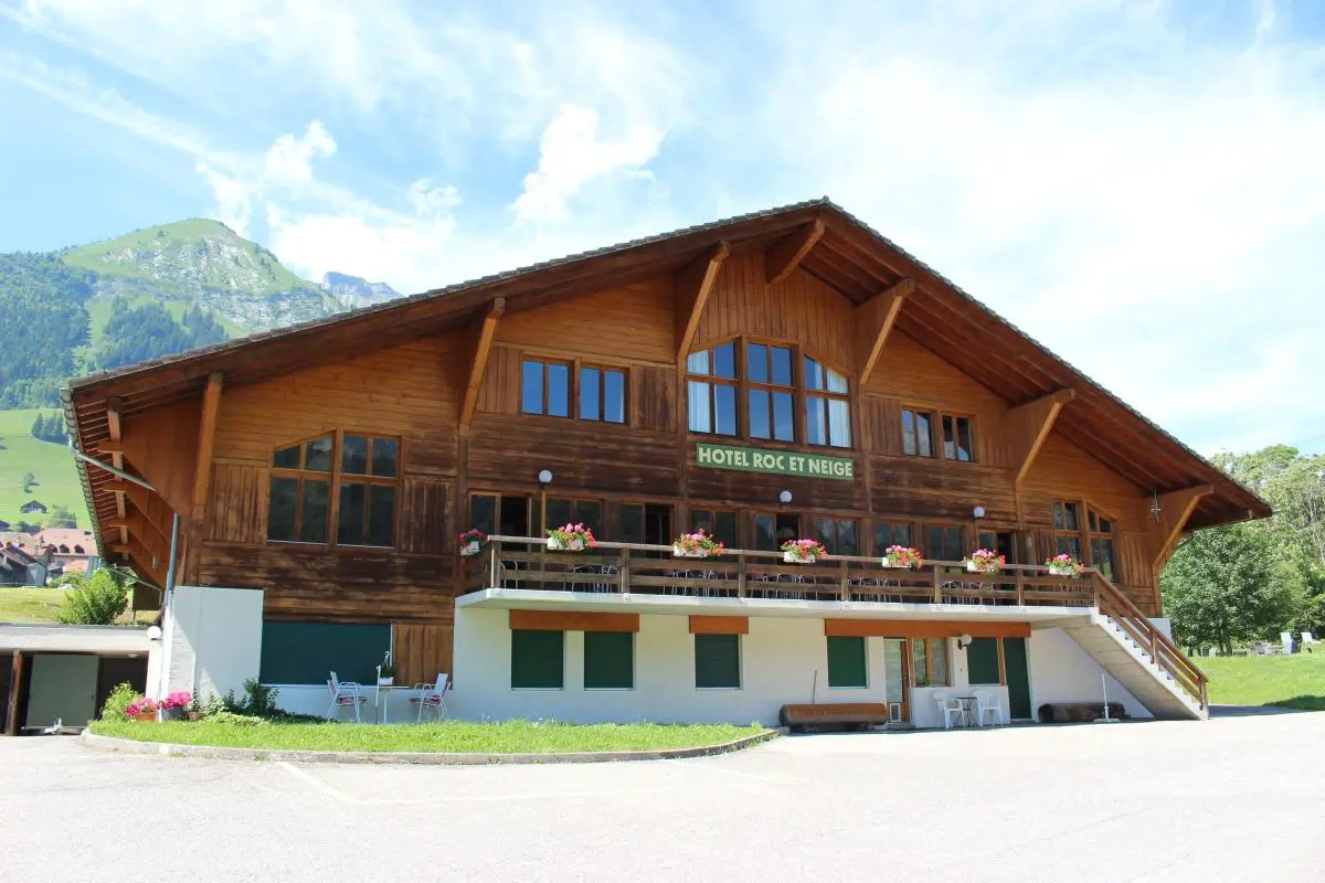 Hotel Roc et Neige, Chateau d'Oex, Front View Summer