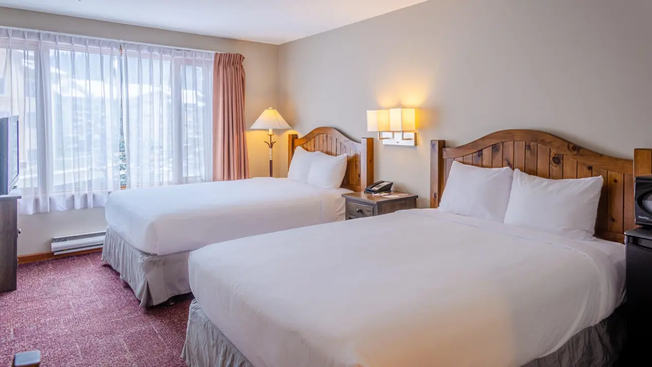 Nancy Greene’s Cahilty Lodge, Sun Peaks, bedroom