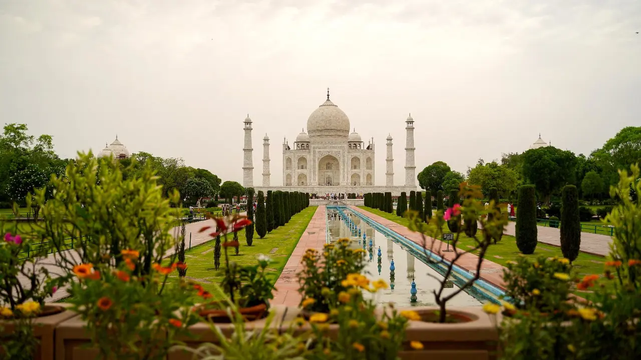  View of the Taj Mahal, Agra