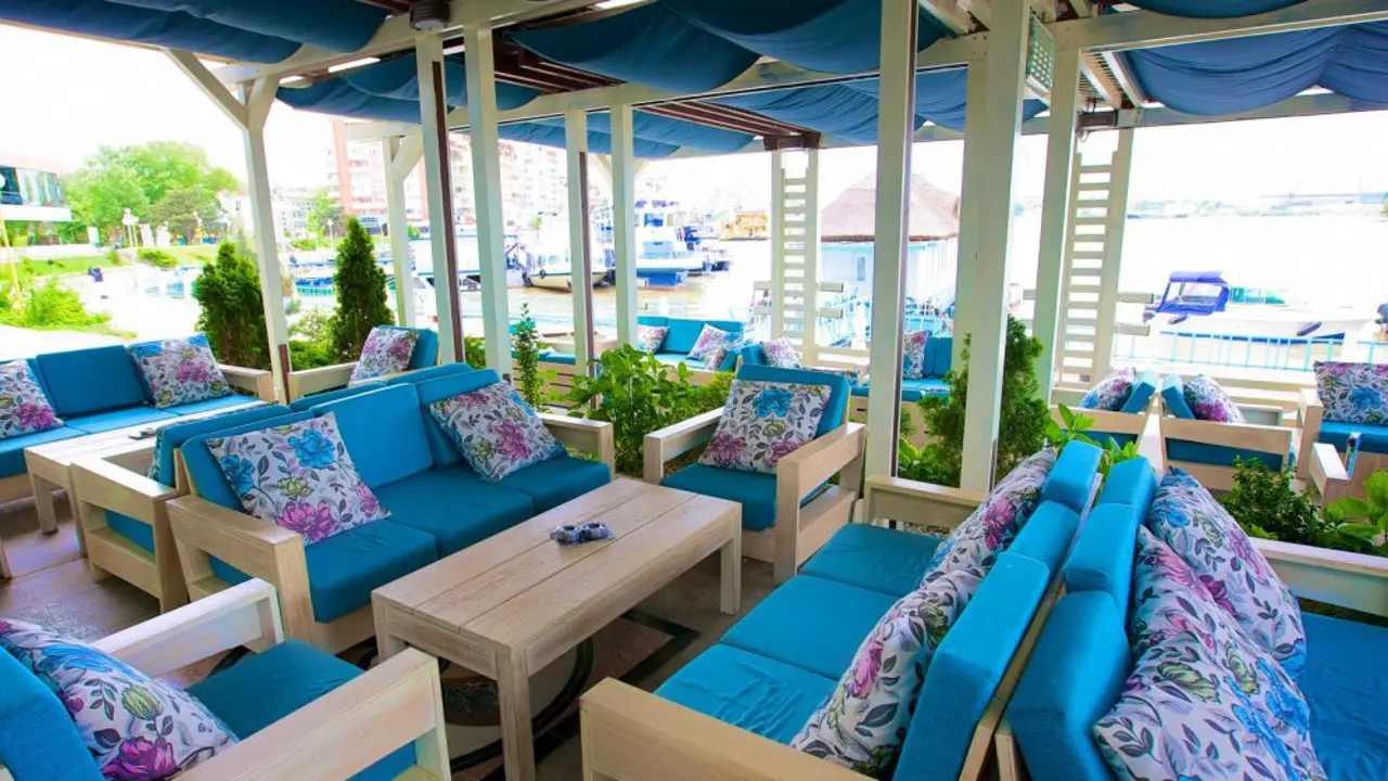 Hotel Delta, Tulcea, terrace