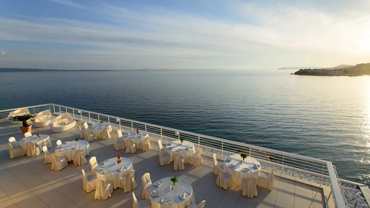 Hotel Split, Podstrana, dining terrace