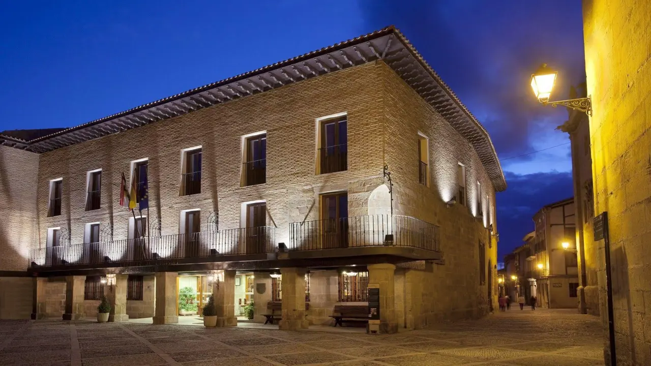 Parador de Santo Domingo de la Calzada, La Rioja, exterior at night