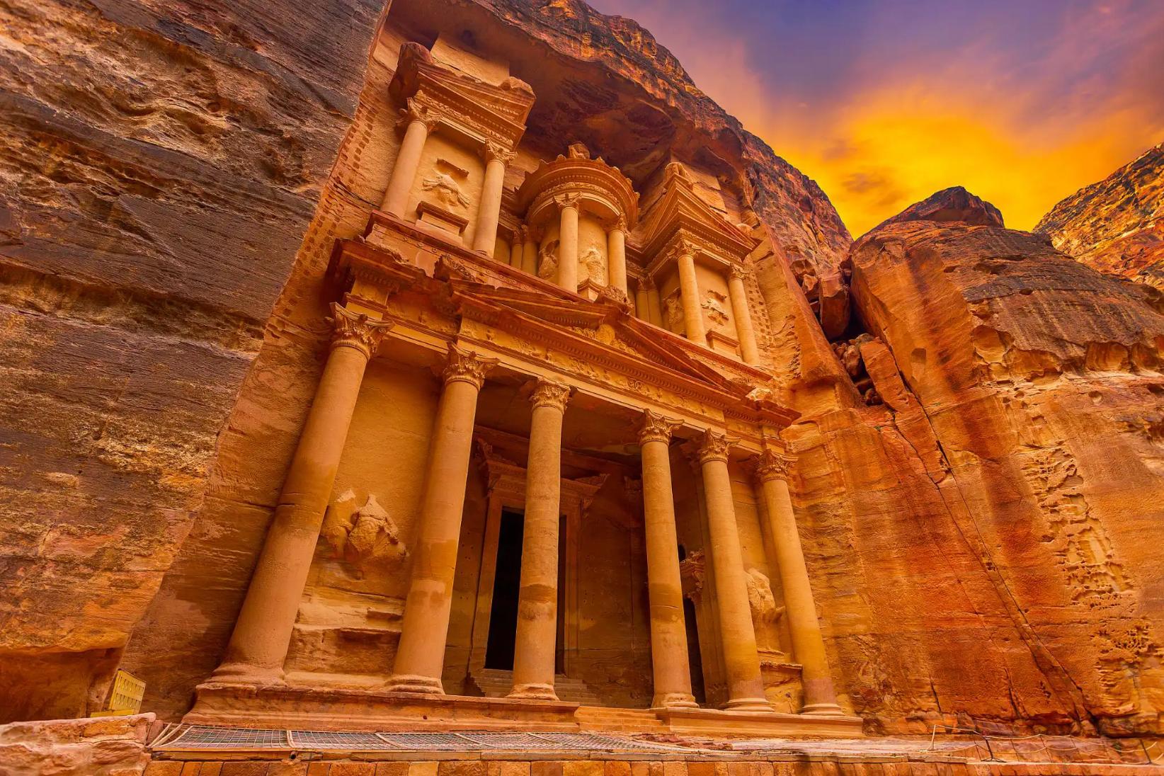 Culture and Adventure Await: Egypt Jordan Tours from the UK - Introduction