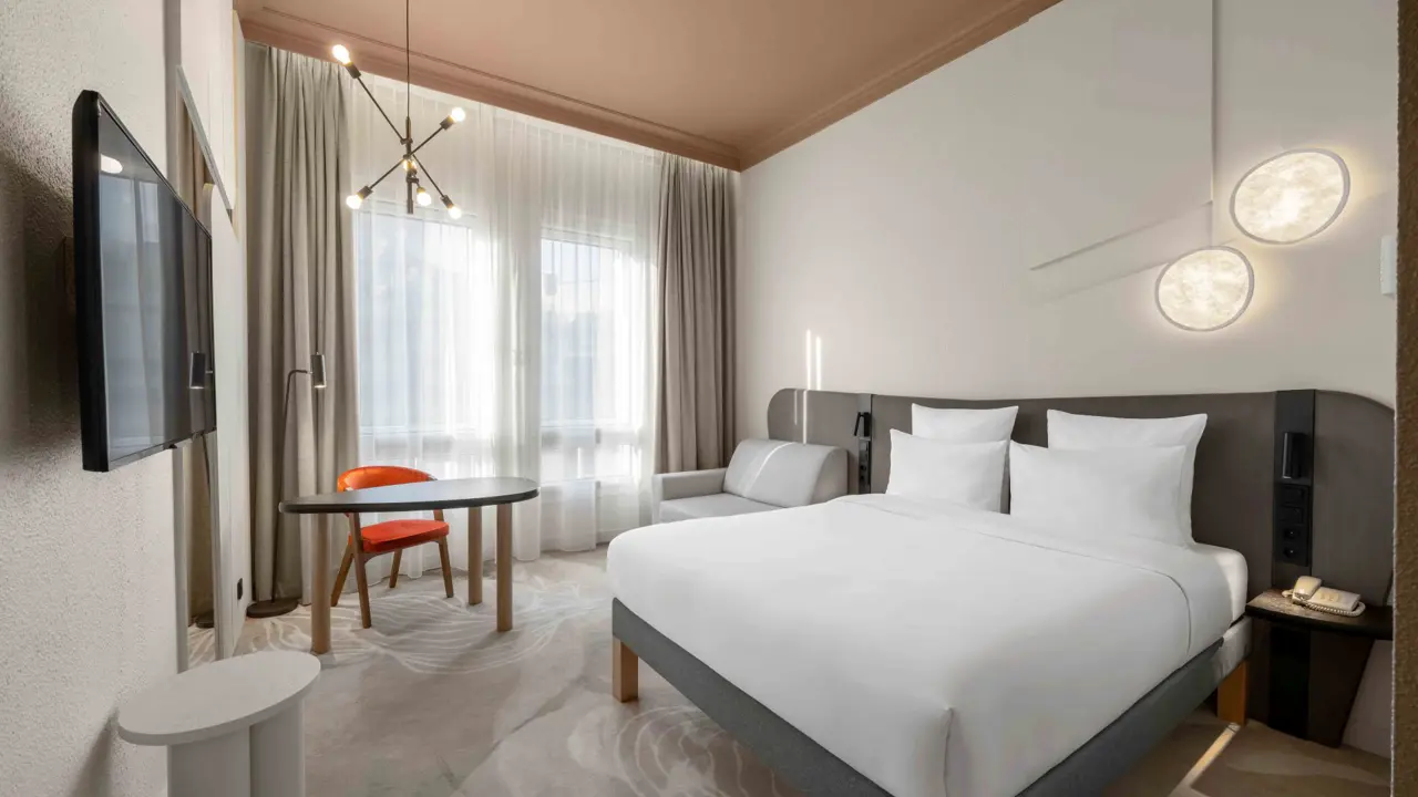 Mövenpick Hotel Budapest Centre, Budapest, bedroom