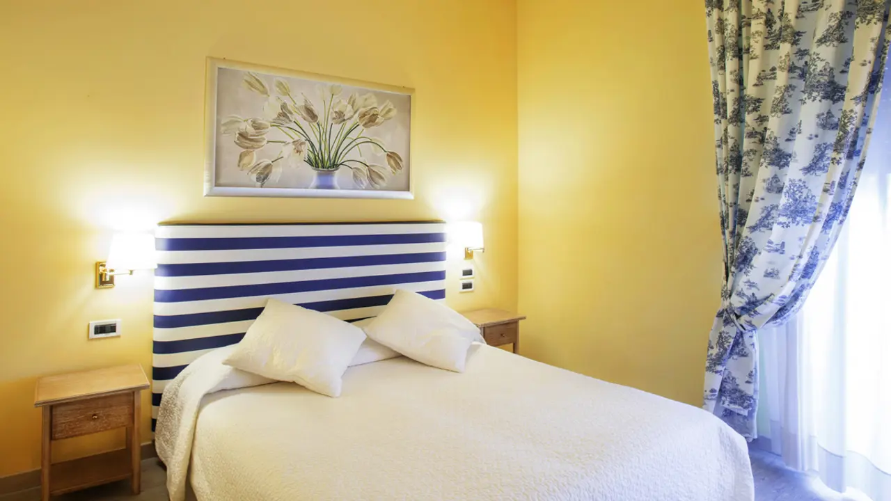 Adua Hotel, Montecatini, Bedroom