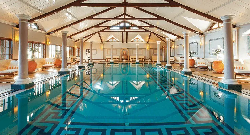 Oberoi Cecil Hotel, Shimla, pool
