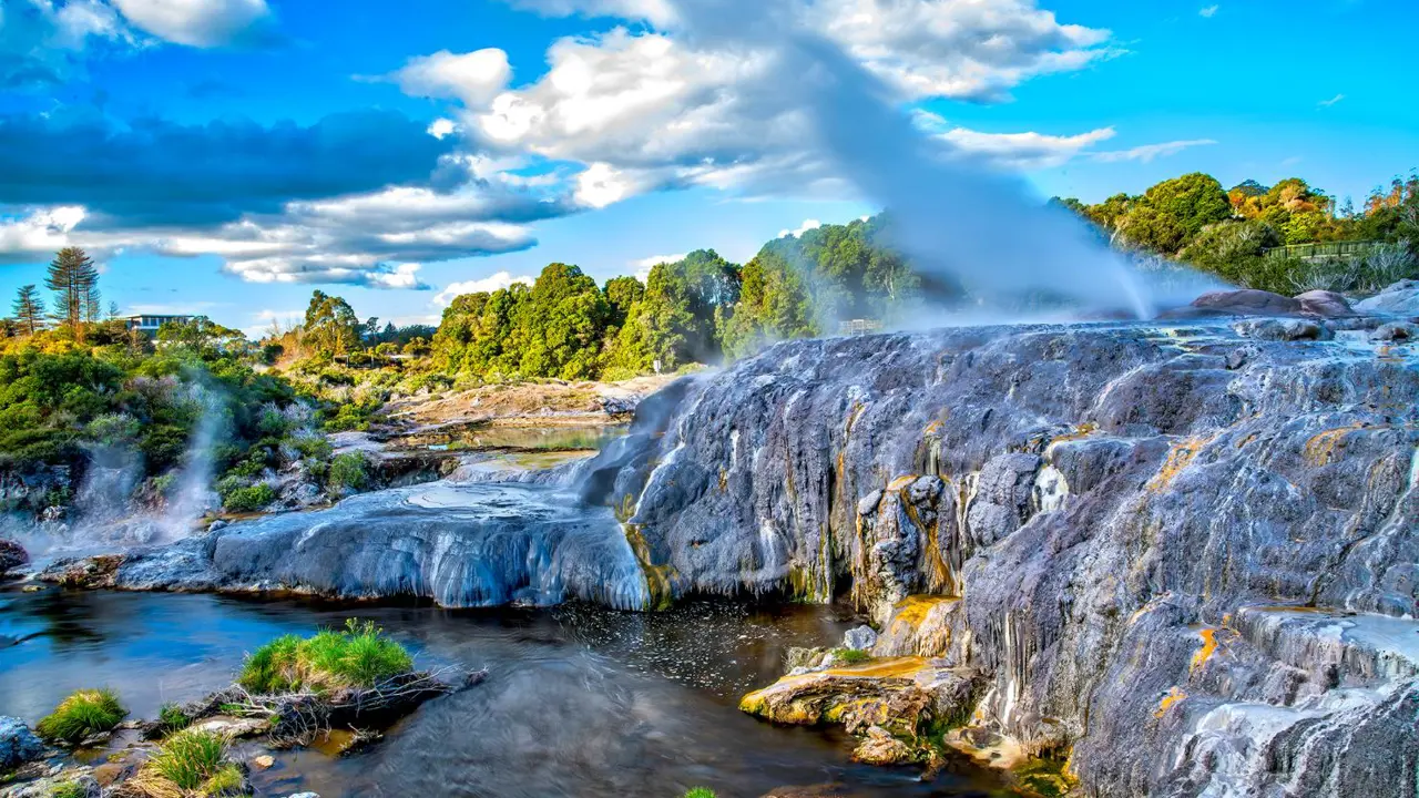 1920 AS 377132674 Pohutu Geyser, Rotorua, New Zealand