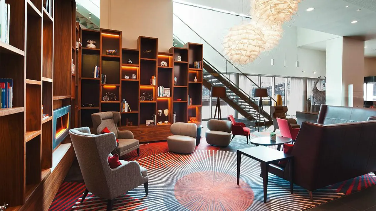 Mövenpick Hotel, Amsterdam City Centre, lobby