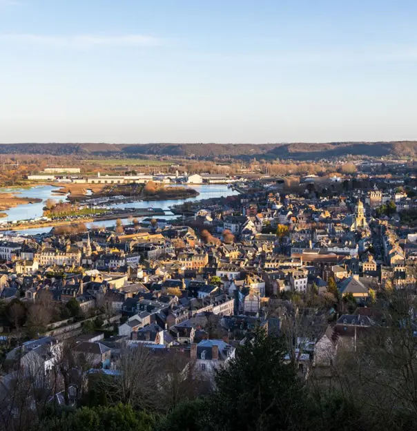Shutterstock 2246754671 Honfleur France