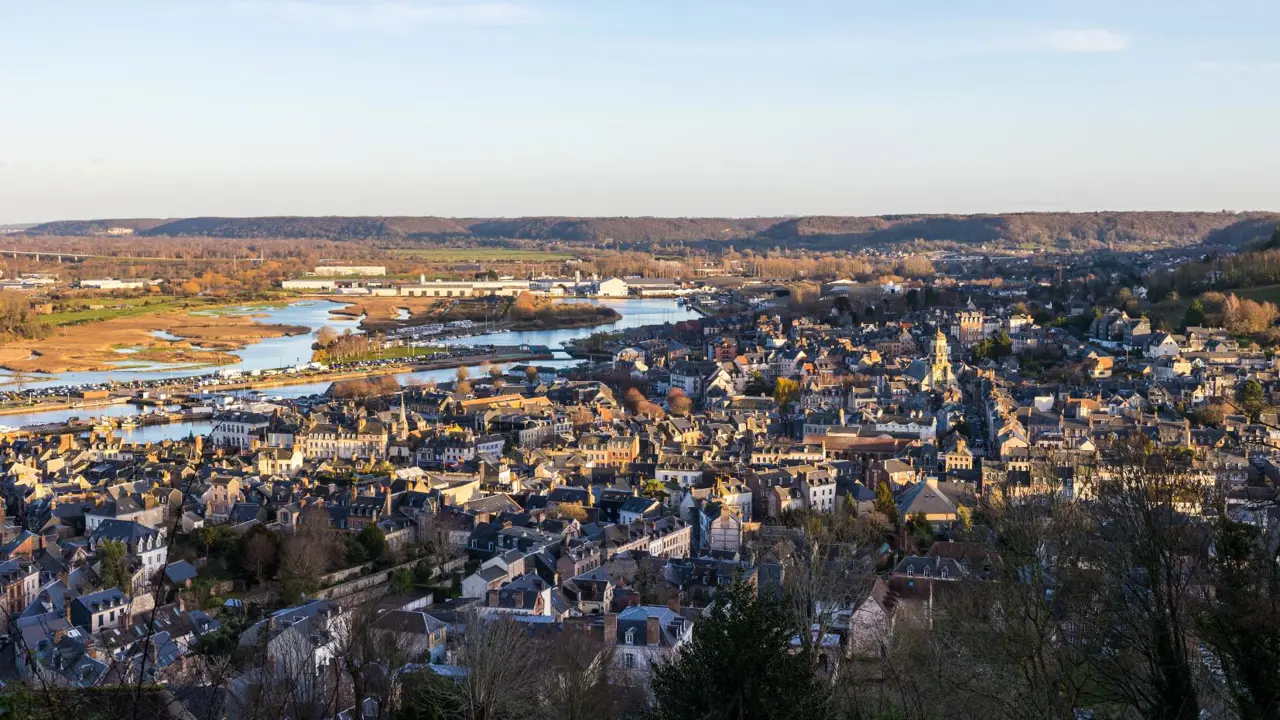 Shutterstock 2246754671 Honfleur France
