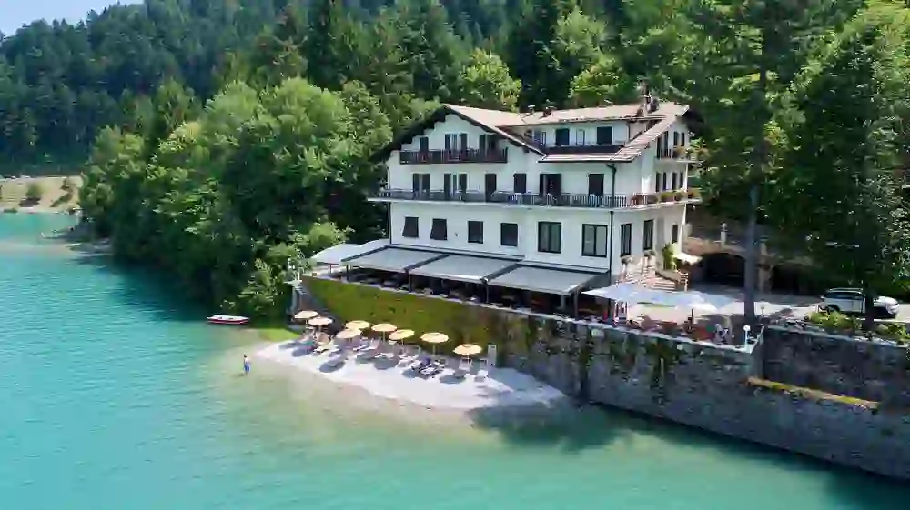 Lago Park Hotel, Molveno, Exterior View Beach