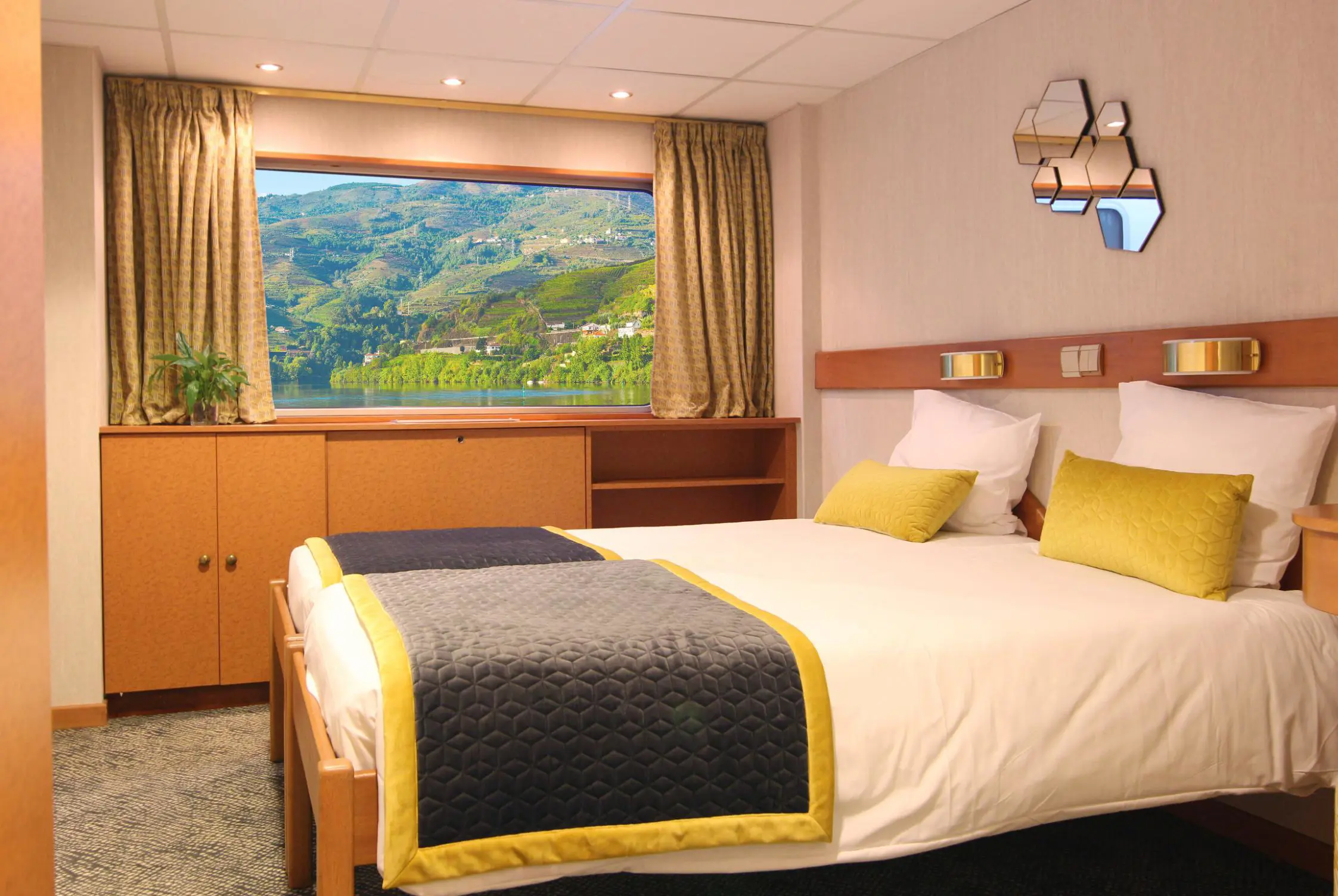 Croisi MS Vasco de Gama Cabin