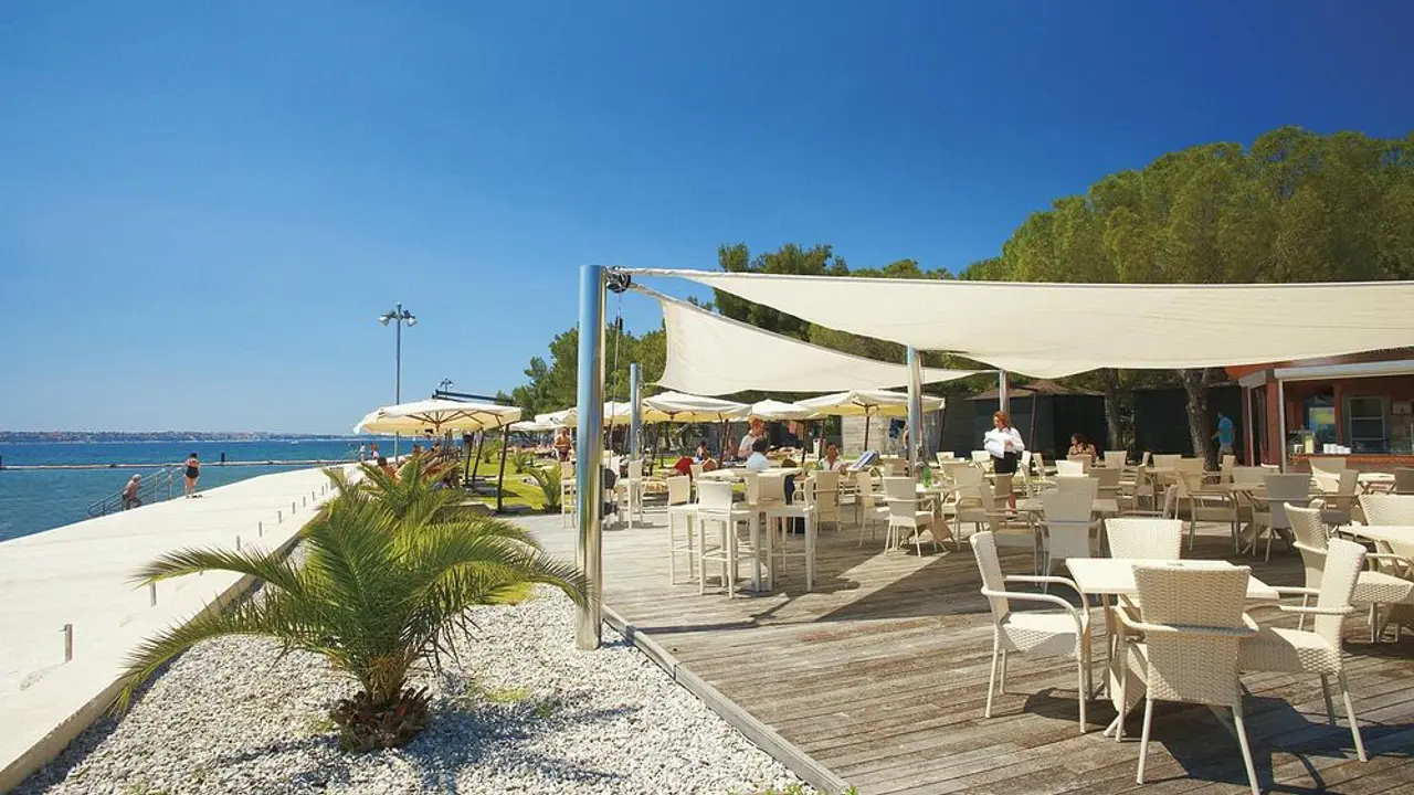 Hotel Neptun, Portorož, beach dining