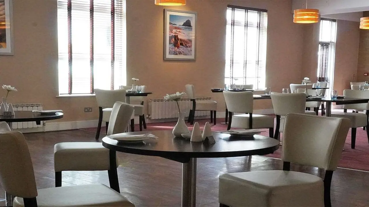 Monterey Hotel, St Helier, Dining