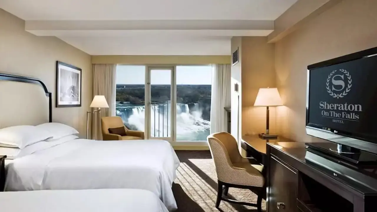 Sheraton Fallsview Hotel, Niagara Falls, bedroom