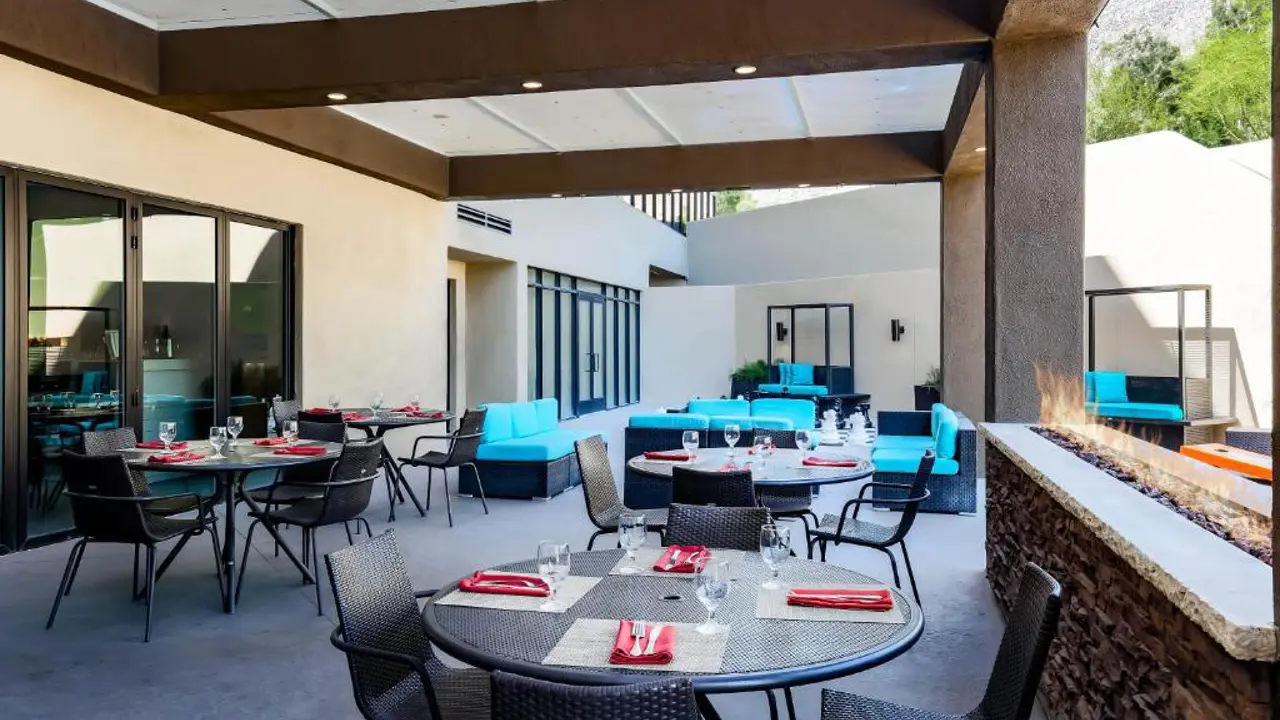 Hyatt Palm Springs, Palm Springs, dining
