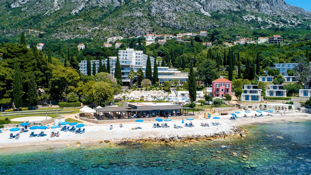 Hotel Astarea, Mlini, beach