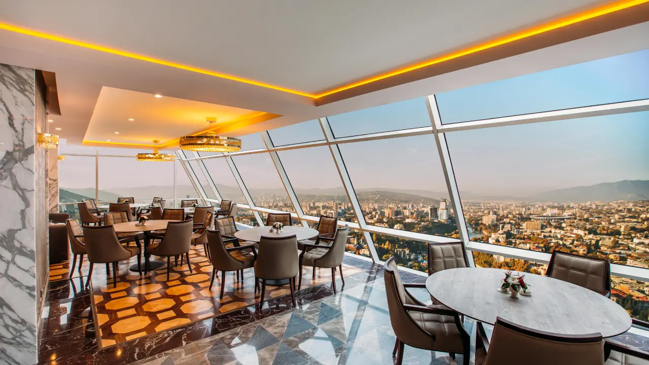 The Biltmore, Tbilisi, dining