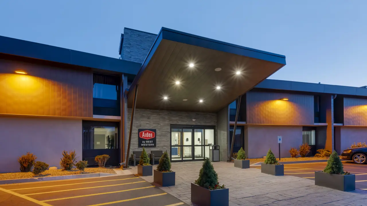 Aiden by Best Western, Flagstaff, exterior