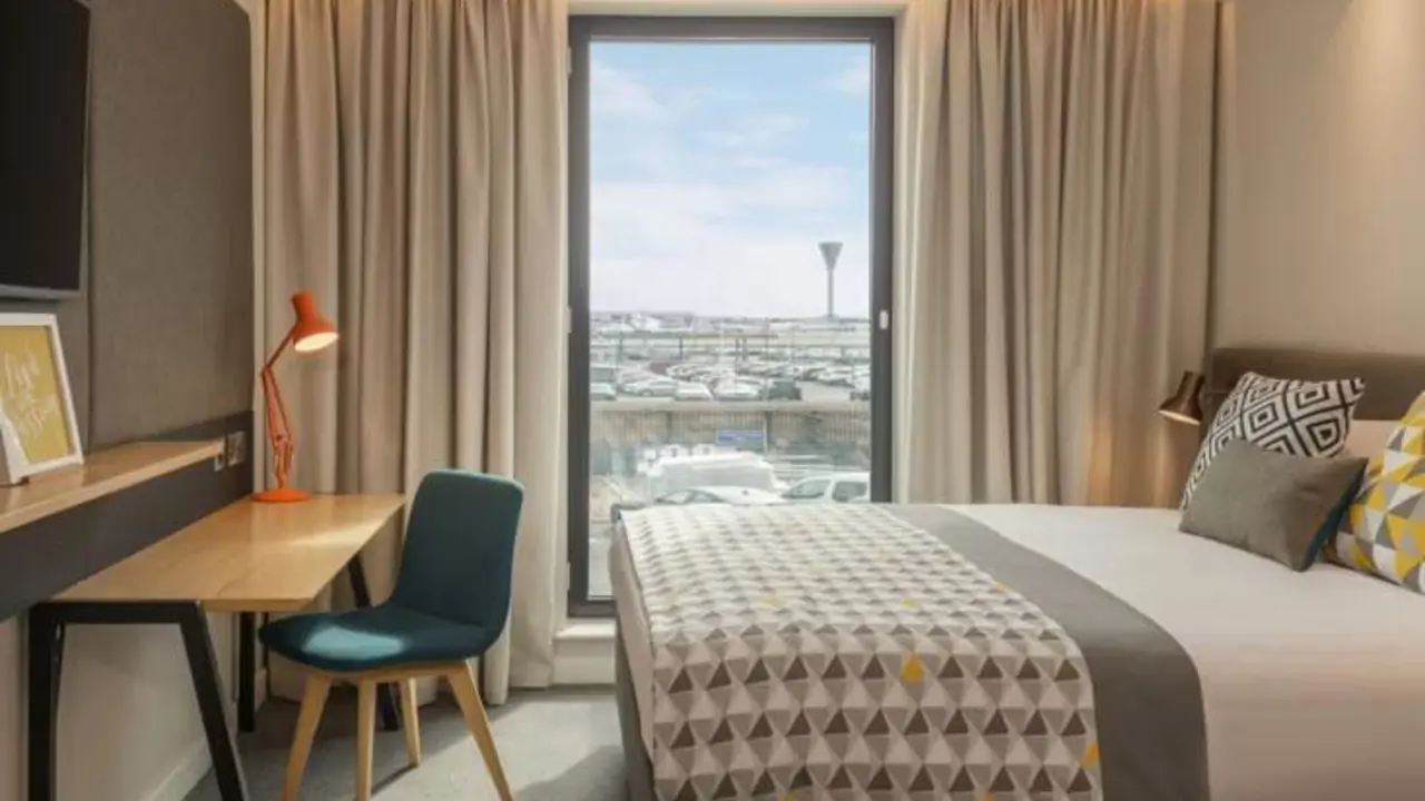 Holiday Inn West Drayton 5670604846 4X3