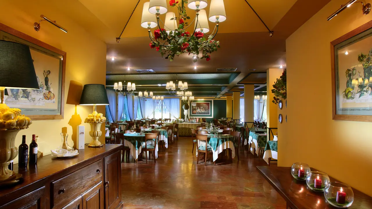Adua Hotel, Montecatini, Restaurant 327