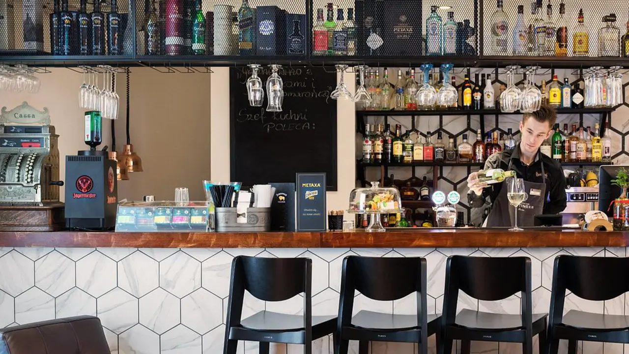 INX Design Hotel, Krakow, Bar