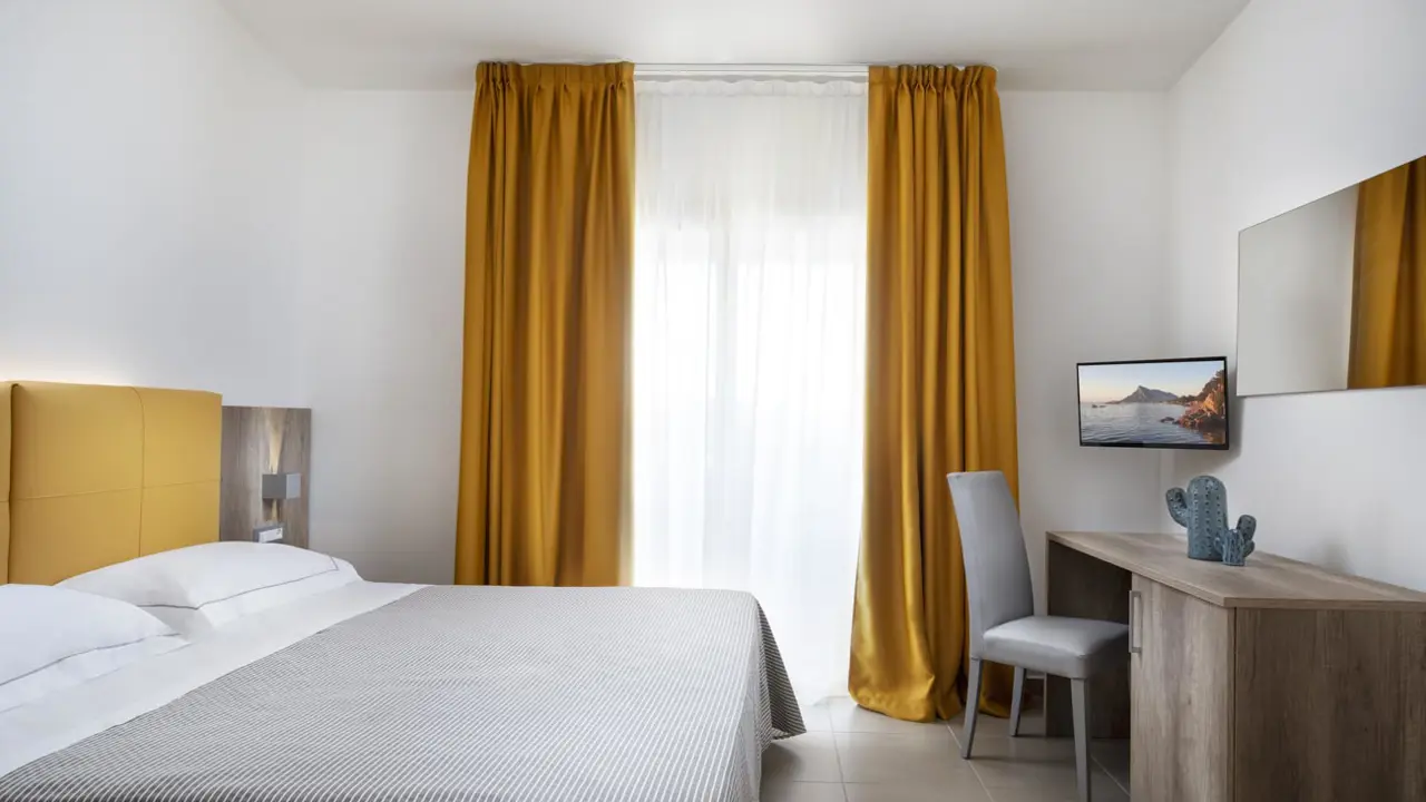  Hotel San Teodoro, San Teodoro, bedroom