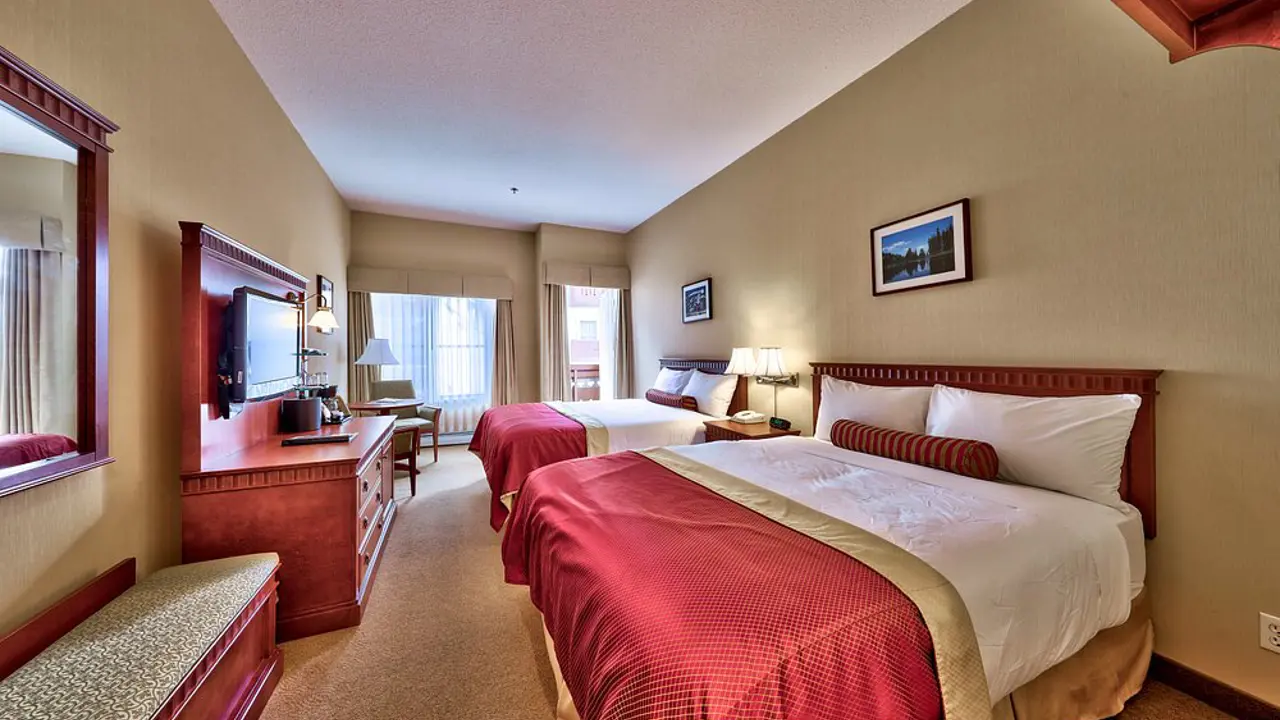 Sun Peaks Lodge, Sun Peaks, bedroom