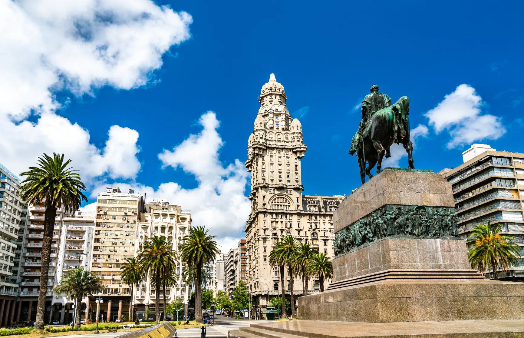 Artigas Mausoleum and Salvo Palace, Independence Square, Montevideo, Uruguay