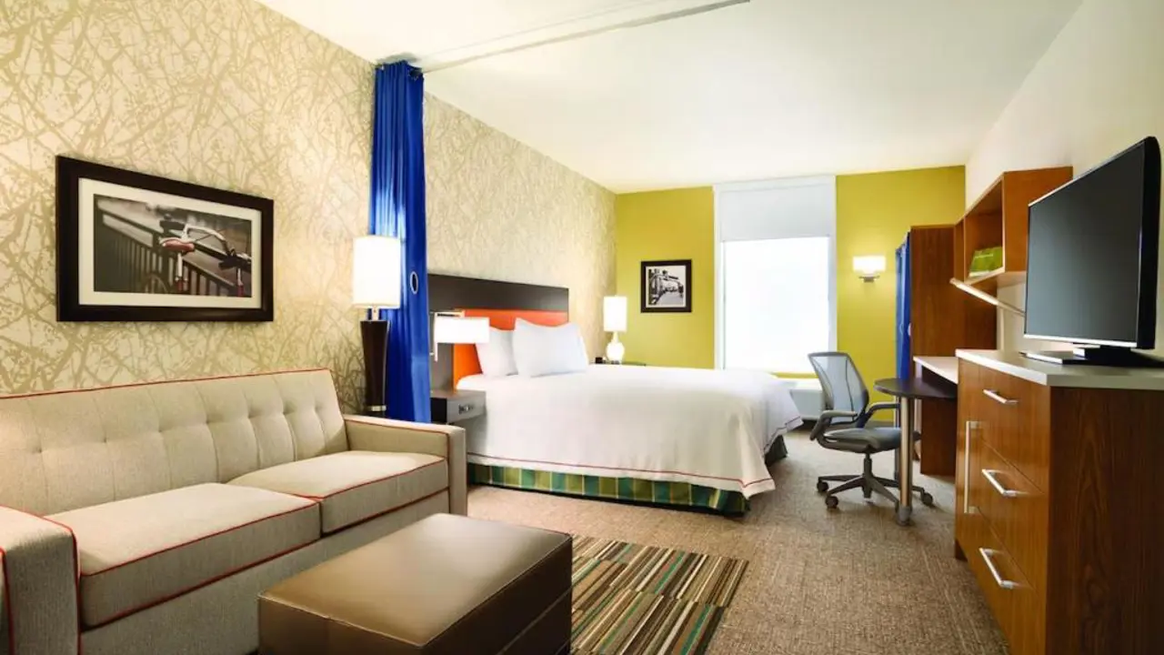 Home2 Suites Hilton, Birmingham, bedroom