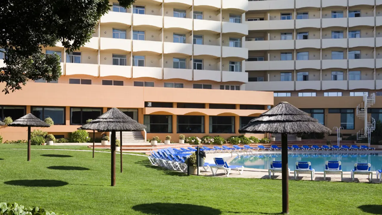 Axis Vermar Beach Hotel, Exterior Pool