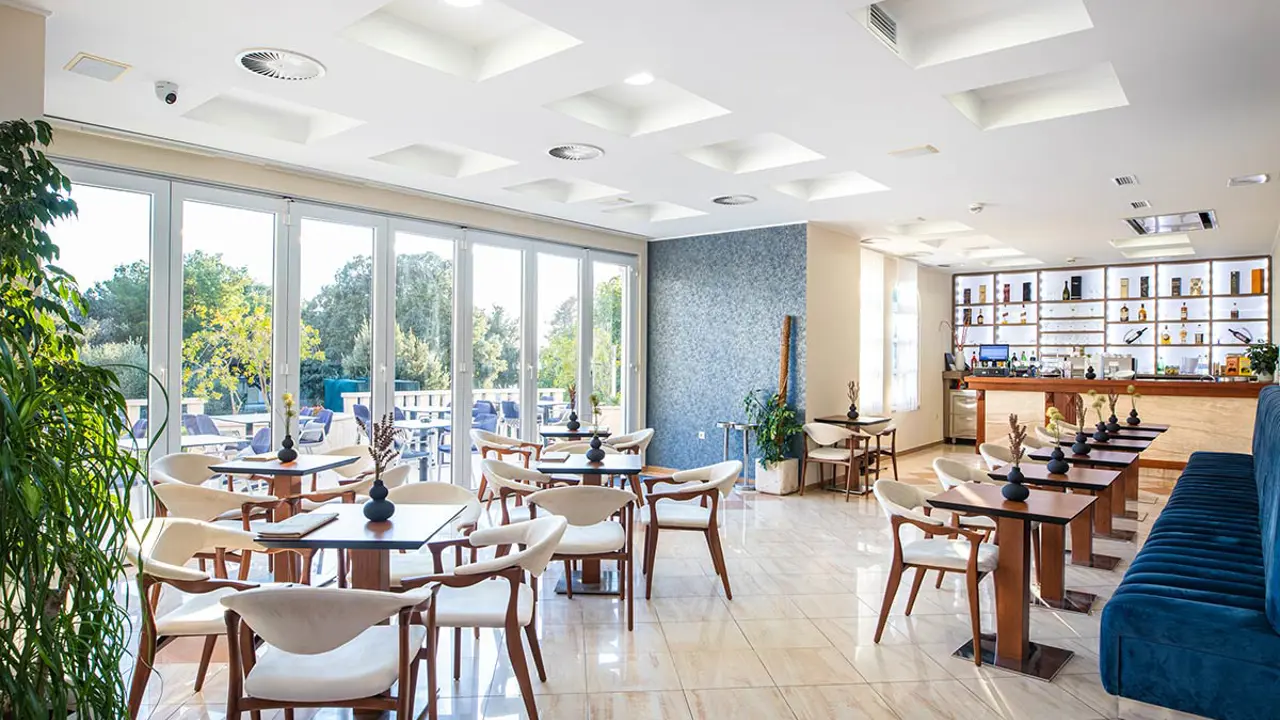 Hotel Bella Vista, Drvenik, bar