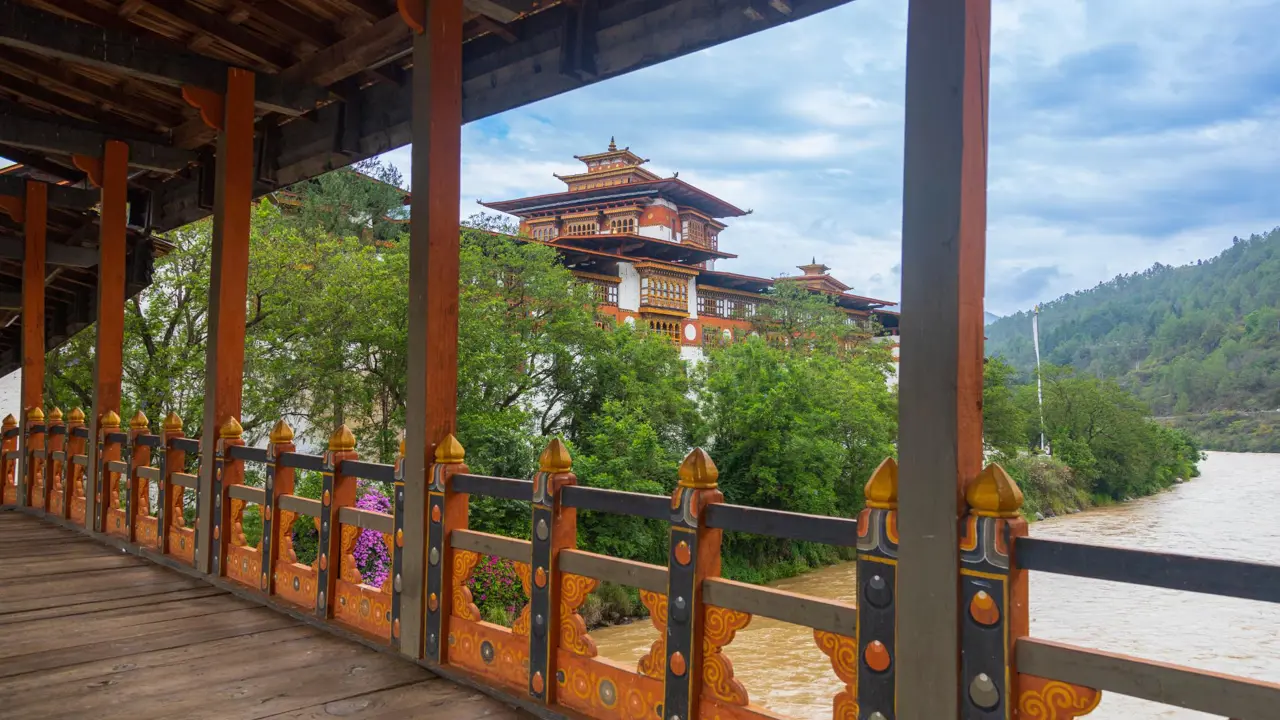 Punakha Dzong, next to Mo Chhu River, Bumthang District, Bhutan