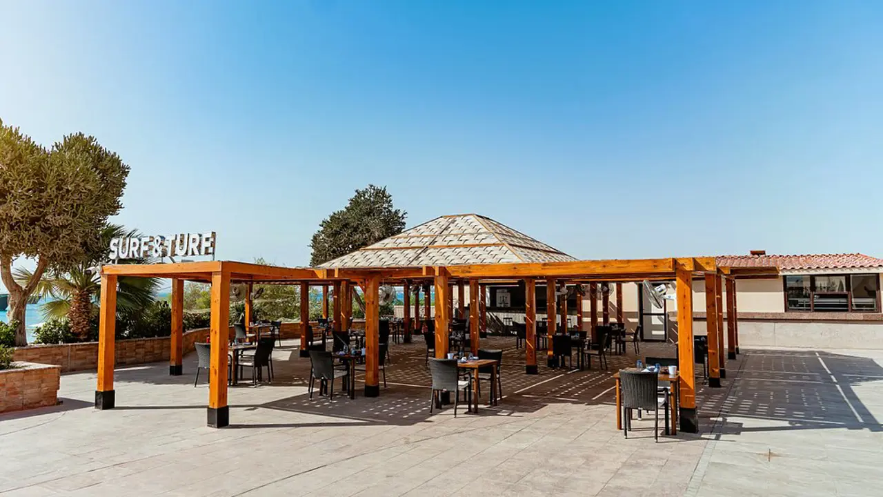 Hurghada Marriott Beach Resort, Hurghada, Surf & Turf dining