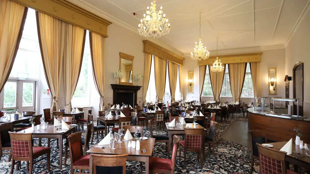 Ben Wyvis Hotel, Strathpeffer, dining