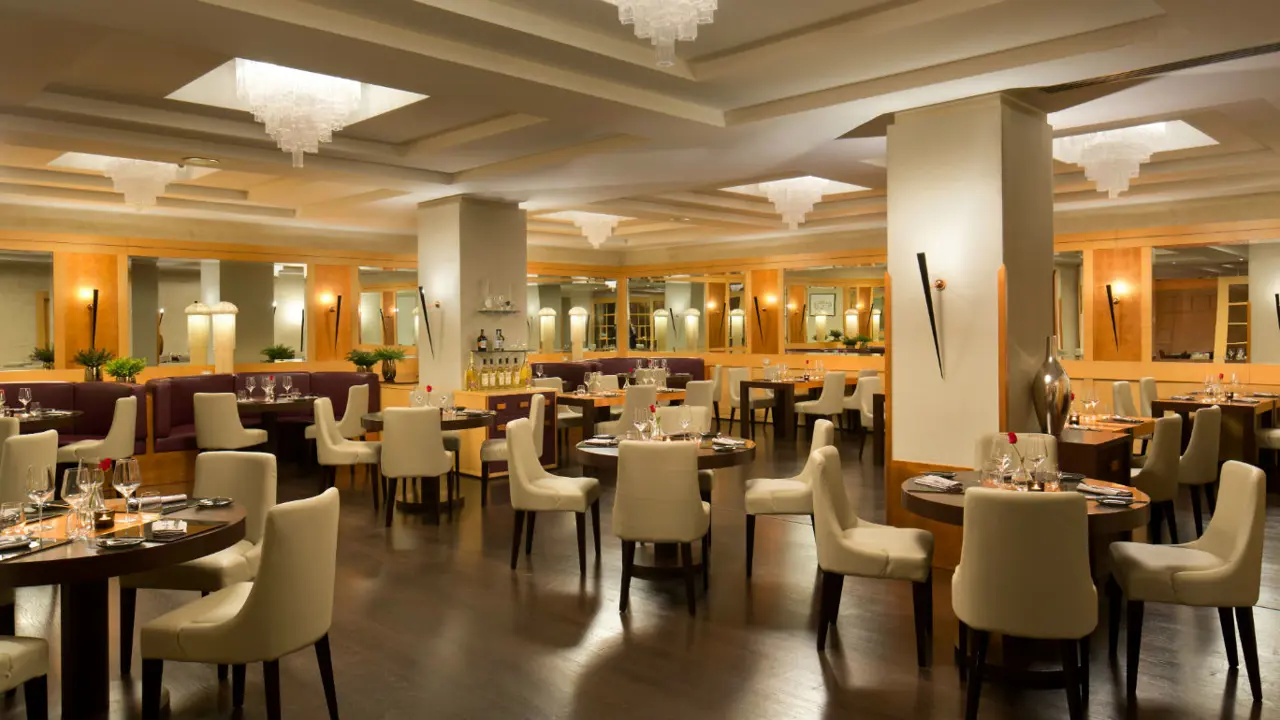 Starhotels Metropole, Rome, Dining