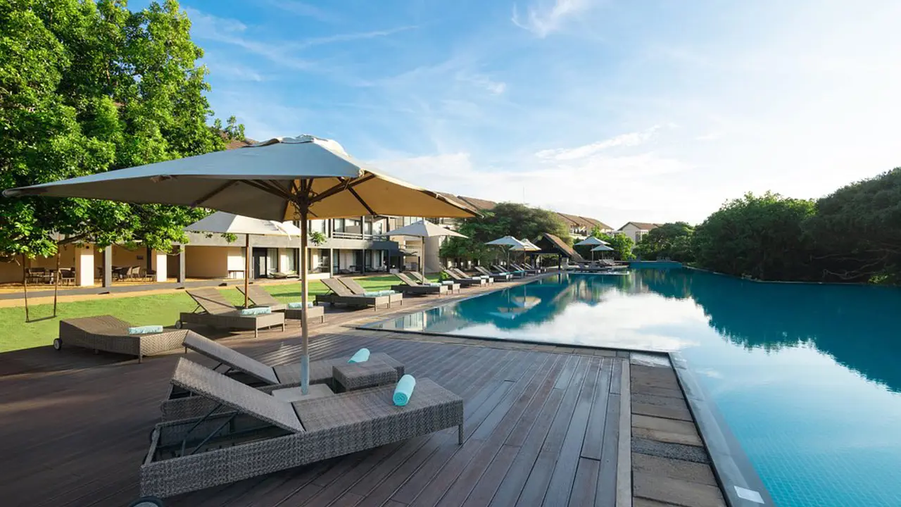 Jetwing Yala, Yala pool deck