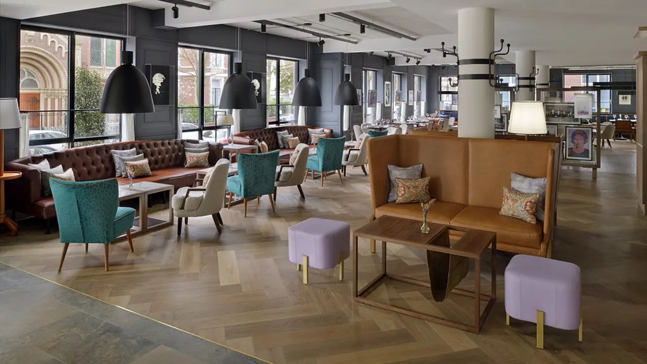 Mövenpick Hotel, The Hague, lounge