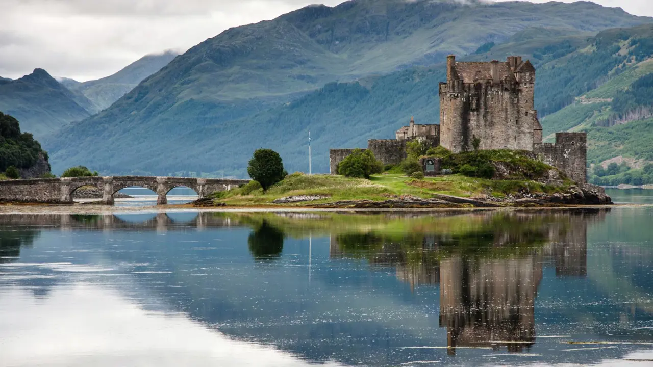 Eilean Donan Castle, Loch Duich, Scotland