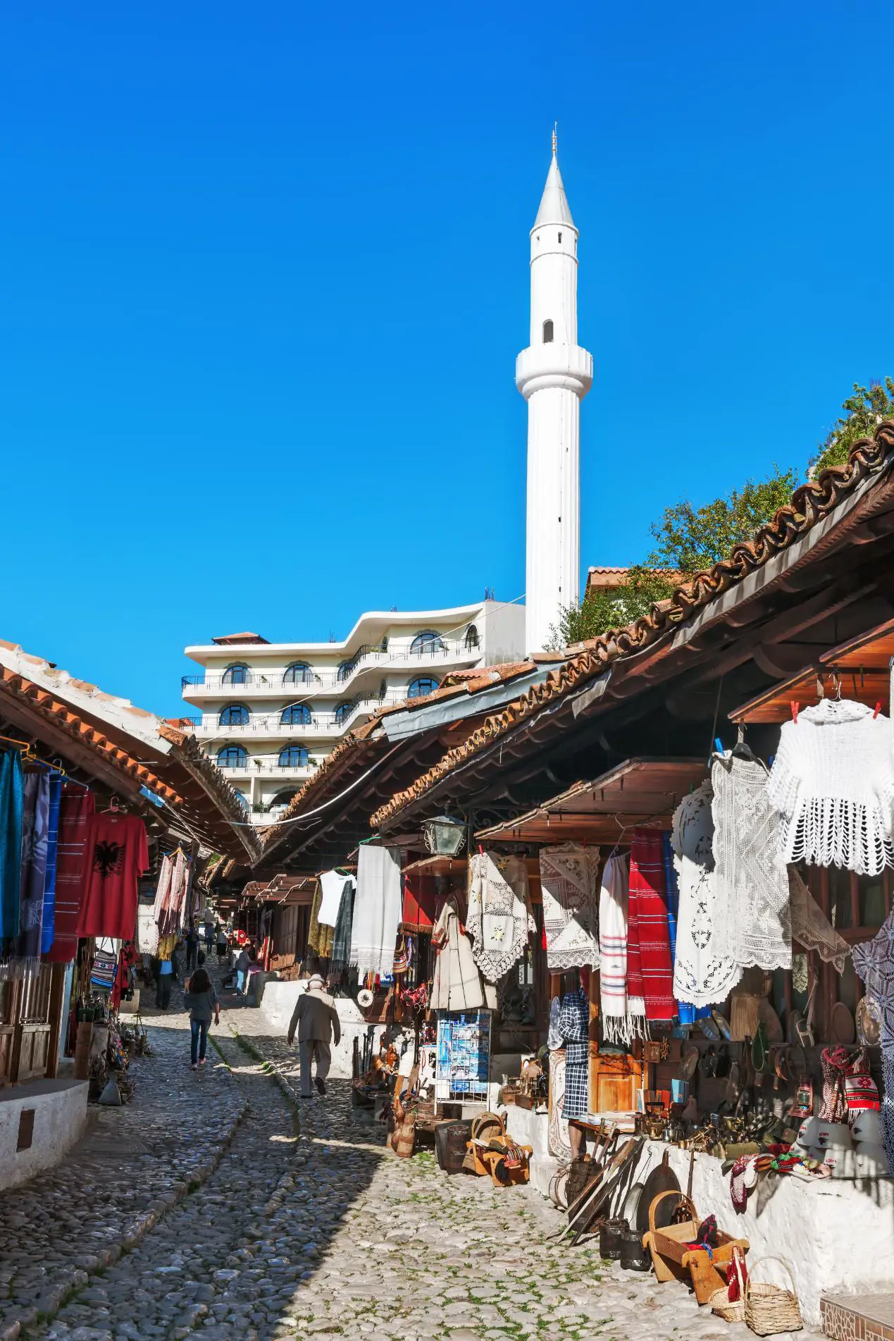 Sh 172470758 Bazaar Street, Kruja, Albania