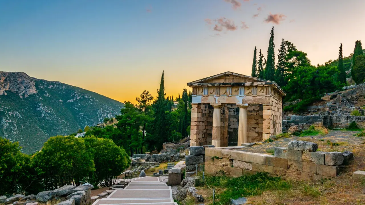 Athenian Treasury, Delphi