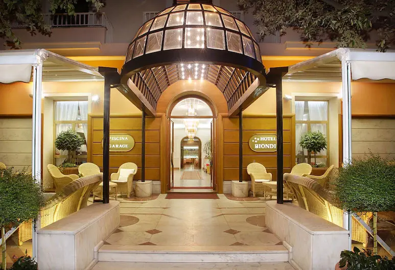 Hotel Biondi, Montecatini Entance